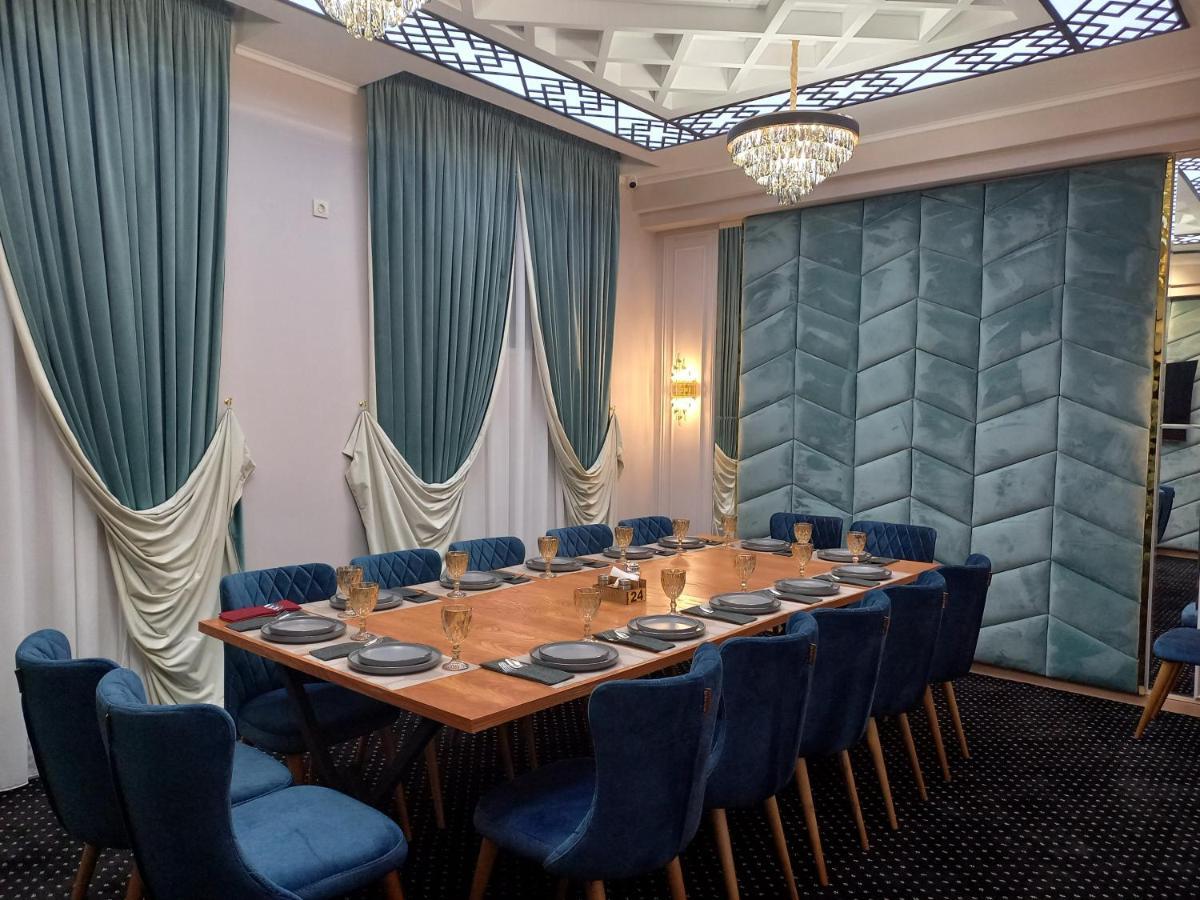 Khan Palace Turkistan Екстер'єр фото